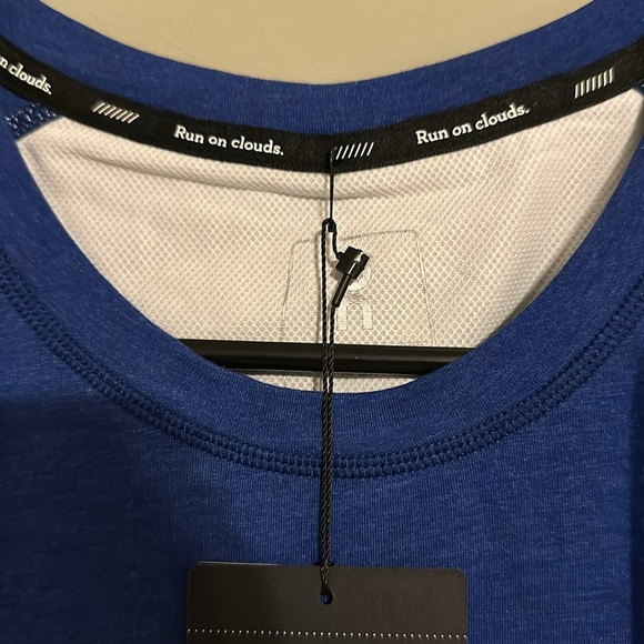 On Run on Clouds Comfort Running T-Shirt indigo S - Picture 3 of 10